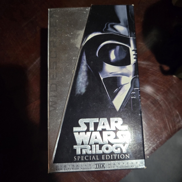 Star Wars Trilogy Special Edition VHS Box Set - Picture 1 of 3